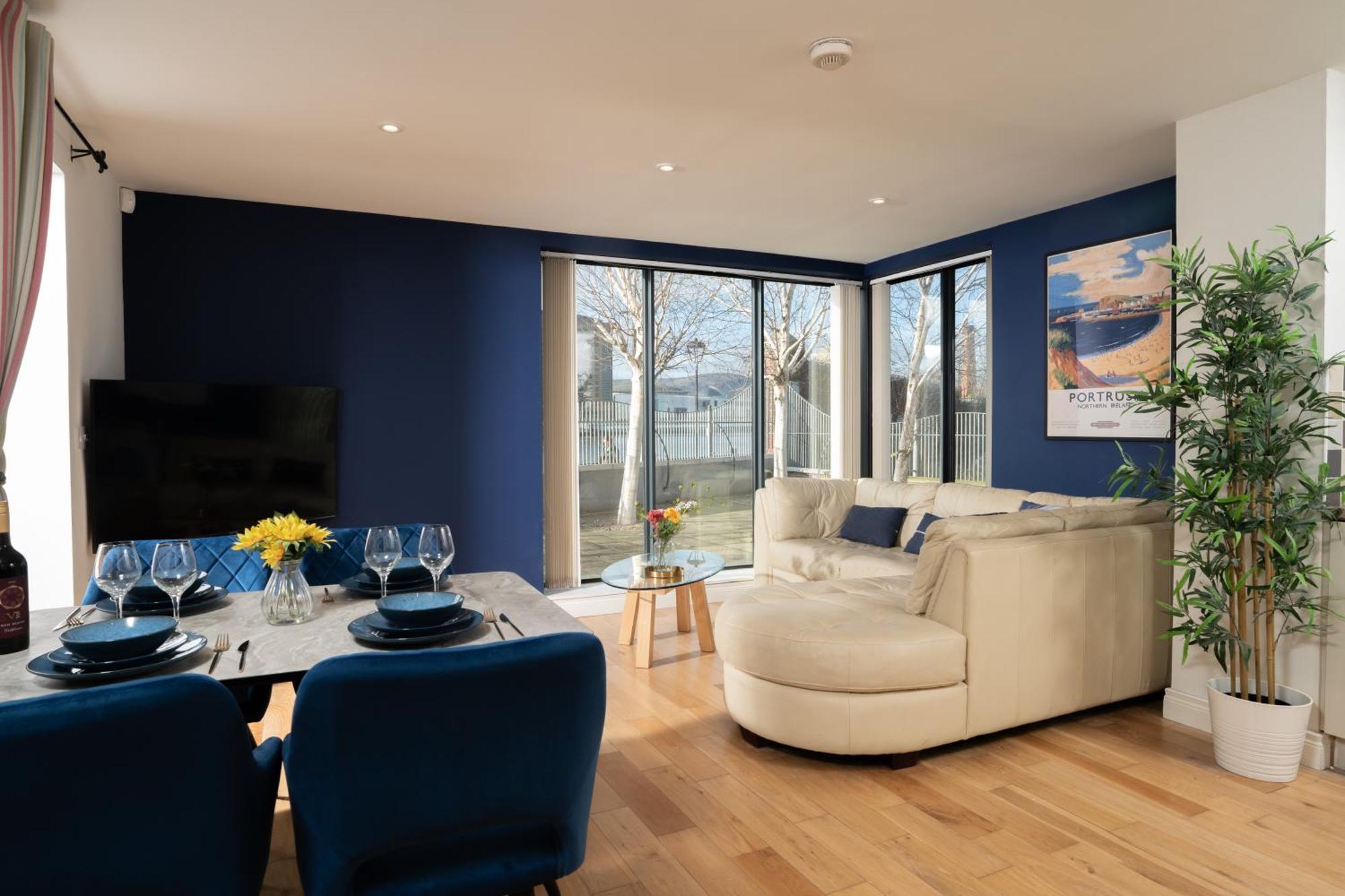 River Side Apartment, City Centre - Beautiful View And Free Parking! Μπέλφαστ Εξωτερικό φωτογραφία